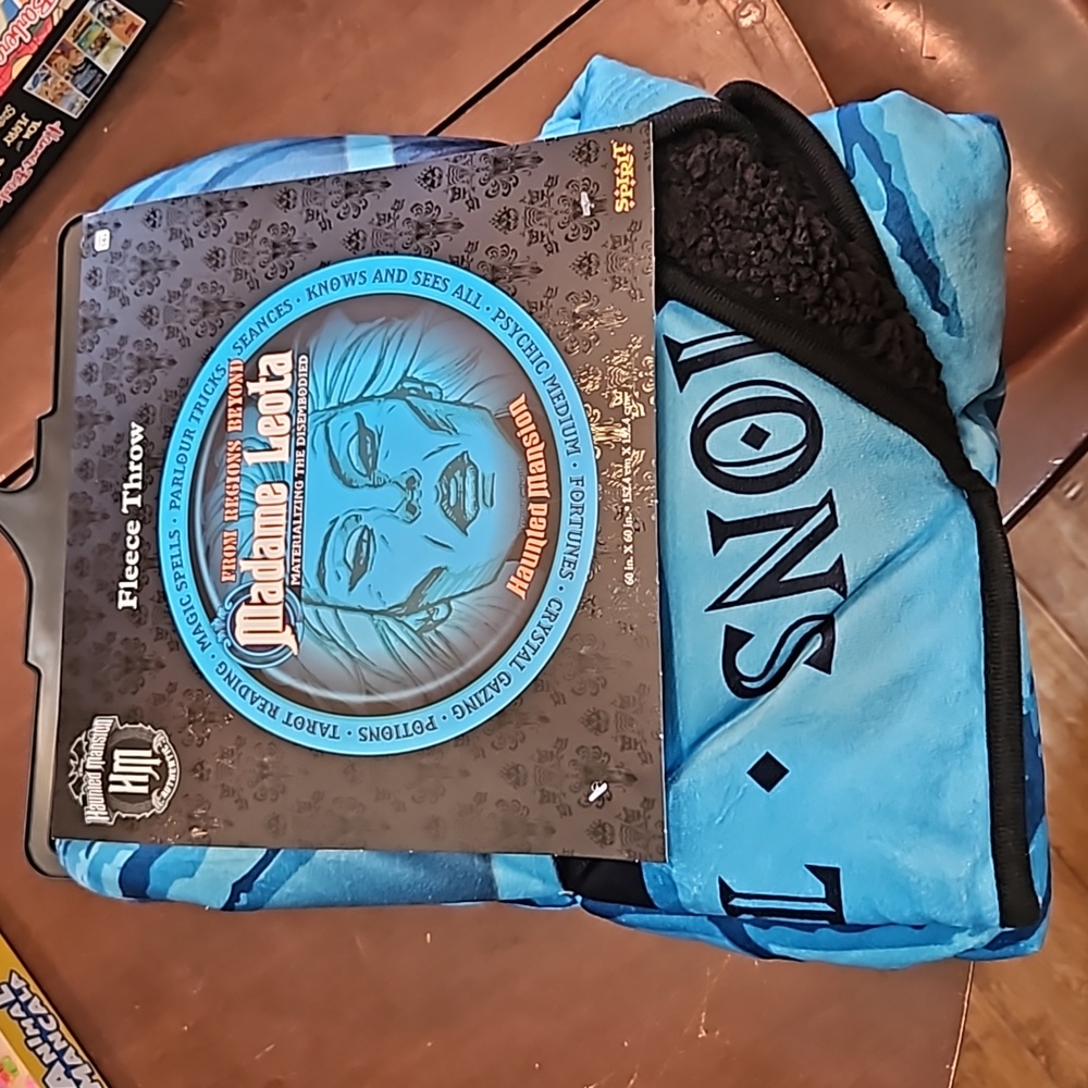 NWT Haunted Mansion Fleece Throw
